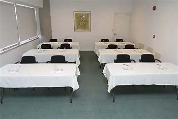 Allegra Gsp Sport Center 3* ニコシア